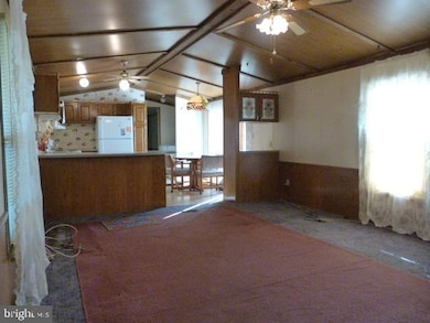 1589 Pin Oak Dr, Chambersburg, PA 17202 - photo 7