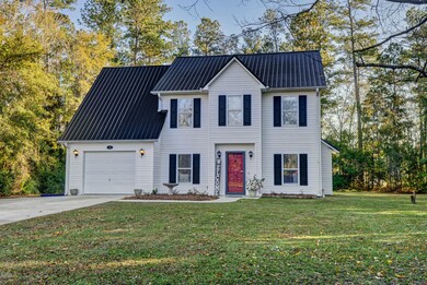 108 S Lloyd St, Burgaw, NC 28425 - photo 3