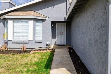 04-2676KnollFresno