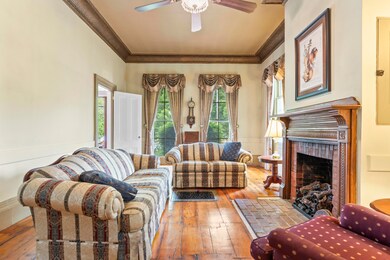 143 Pleasant Street • Richmond