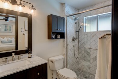 MSTR Bath