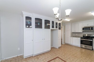 2038 N 54th Ln, Phoenix, AZ 85035 - photo 4