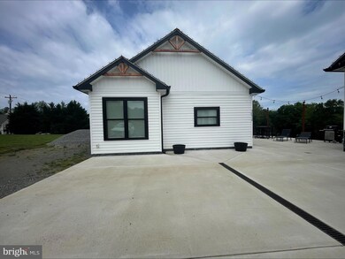 7012 Canterberry Ln, Rhoadesville, VA 22542 - photo 5