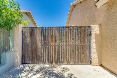 8110 E Dover St, Mesa, AZ 85207 - photo 5
