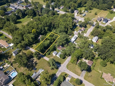 6026 Newberry St, Romulus, MI 48174 - photo 3