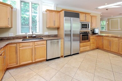 38 Braeland Ave unit 2, Newton Center, MA 02459 - photo 7