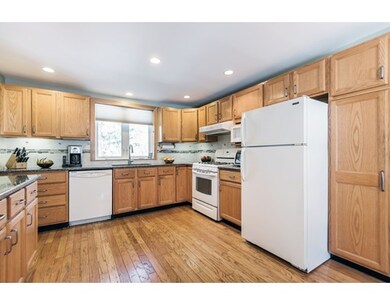3 Dickinson St, Billerica, MA 01821 - photo 3