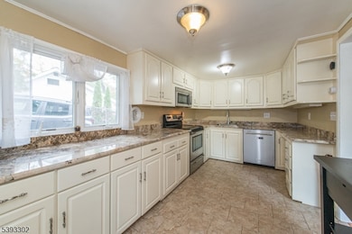 23 Summit Dr, Denville, NJ 07834 - photo 6