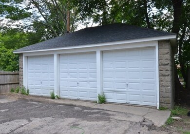 11 Derby St, Worcester, MA 01604 - photo 3