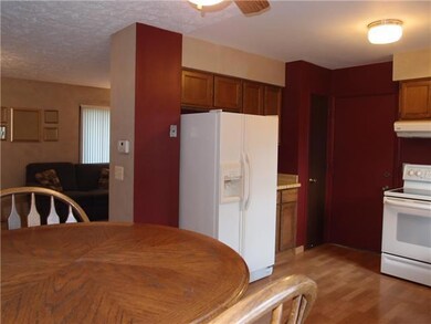 119 W Claremore Dr, Lansing, MI 48911 - photo 7