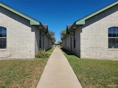1316 Acme Ln unit B, Edinburg, TX 78541 - photo 2