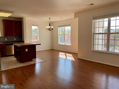 21228 Mcfadden Square unit 313, Sterling, VA 20165 - photo 6