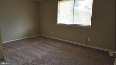 203 Erin Way unit 202, Reisterstown, MD 21136 - photo 4