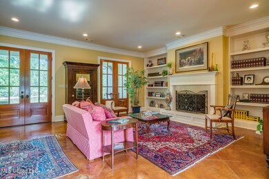 4624-Eiffel-Lane-snapsold-screen-203361-