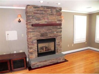 693 E Squantum St, Quincy, MA 02171 - photo 7