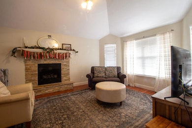 5439 W Josh St, Springfield, MO 65802 - photo 4