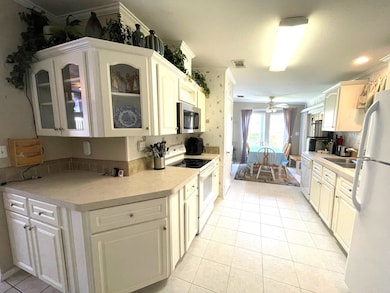 2170 Firestone Way unit 38, Lakeland, FL 33809 - photo 4