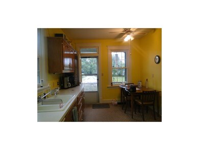 Possible eat in Kitchen