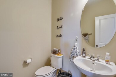 8427 Reformatory Way, Lorton, VA 22079 - photo 4