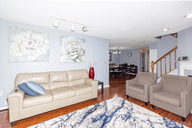 6 Cameo Ct unit 34F, Franklin Park, NJ 08823 - photo 3