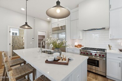 122 W Holcomb Ln, Phoenix, AZ 85003 - photo 5