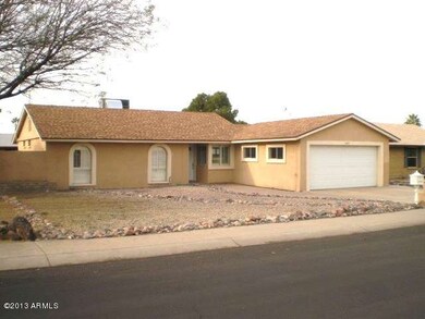 023-357726 front left