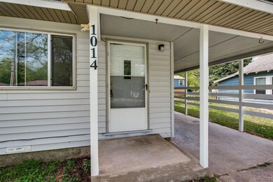 1014 W Florence St, Denison, TX 75020 - photo 4