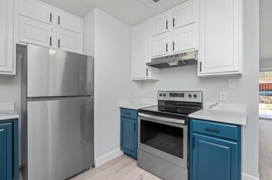 11-web-or-mls-54 W Audrey Dr NW-16