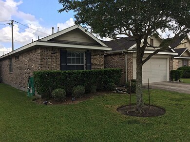 3405 Cypress Village Dr, Pearland, TX 77584 - photo 2