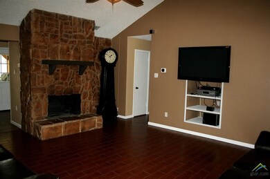 6222 Mesquite Dr, Tyler, TX 75707 - photo 5