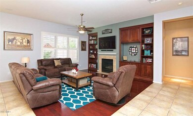 Huge Great w/built in fireplace