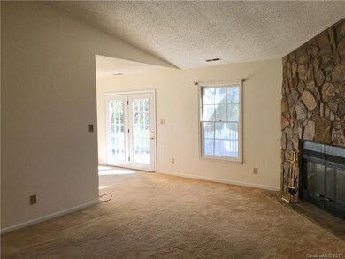 54 Lynwood Cir, Asheville, NC 28806 - photo 3