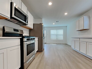 18719 Charter Elm Dr, Hockley, TX 77447 - photo 3