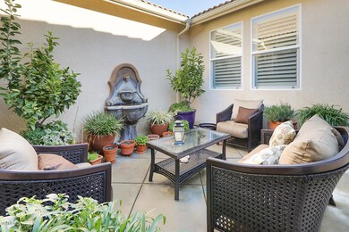 1569 Silver Shadow Dr, Thousand Oaks, CA 91320 - photo 3