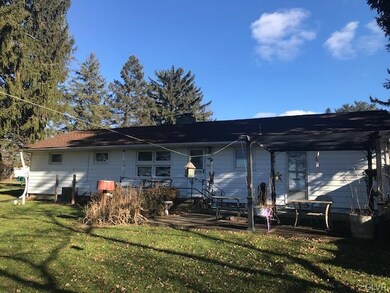 1432 Stones Crossing Rd, Easton, PA 18045 - photo 4