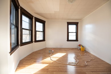 239 Forbes Ave unit 2, New Haven, CT 06512 - photo 6