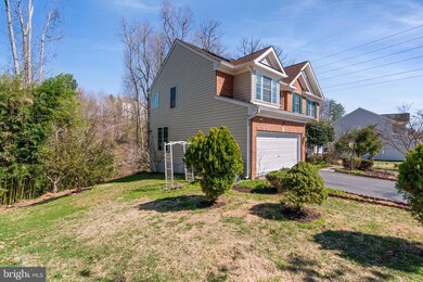 3424 Woolfenden Ct, Triangle, VA 22172 - photo 4