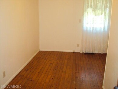 235 N Main St, Wayland, MI 49348 - photo 3