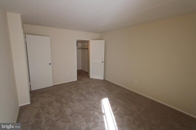 2620 Fort Farnsworth Rd unit 225, Alexandria, VA 22303 - photo 4