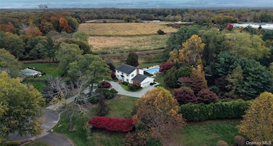 12 Briarwood Ct, Saint James, NY 11780 - photo 6