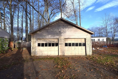 6 Dow St, Exeter, NH 03833 - photo 2