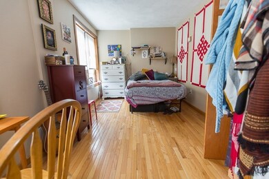11 Foster St unit 4, Boston, MA 02109 - photo 5