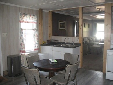 4. Kitchen - 663 Main