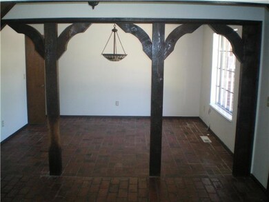 12100 N Greystone Cir, Oklahoma City, OK 73120 - photo 4