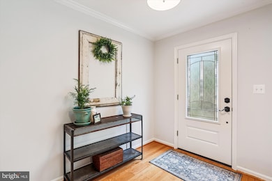 713 Kent Oaks Way, Gaithersburg, MD 20878 - photo 2