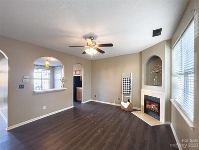 6118 Dane Dr, Dallas, NC 28034 - photo 3