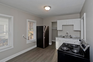 81 Hayden Ave, Springfield, MA 01109 - photo 7