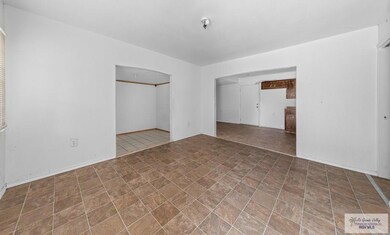 2443 E Harrison St unit 8 & 9, Brownsville, TX 78520 - photo 3