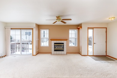 4255 Eisenhower Ln unit 15, Ames, IA 50010 - photo 4