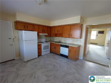 235 N Nice St unit 4, Frackville, PA 17931 - photo 2